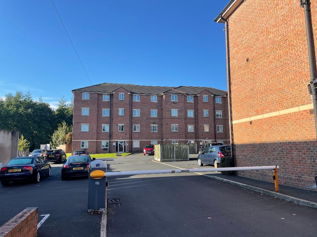 Langdale Court, Barnsley, S71 1AW